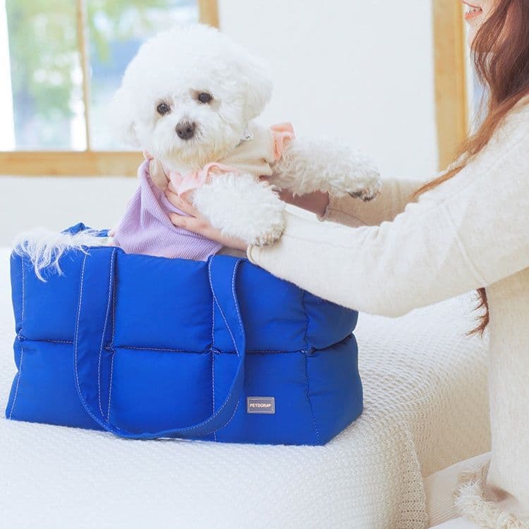 犬バッグ ふわふわ暖かボア素材の小型犬用トートバッグ