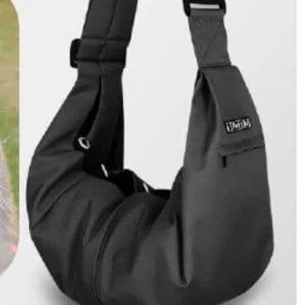 犬バッグ 小型犬用スリング型抱っこ斜めがけキャリーバッグ