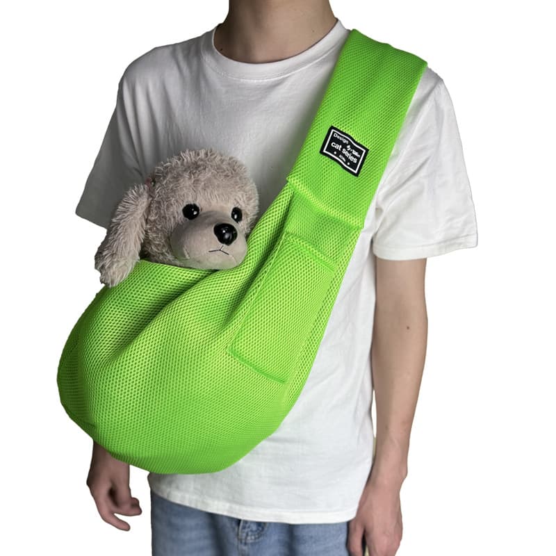 犬バッグ 小型犬用メッシュ素材スリング型抱っこ紐 斜めがけ